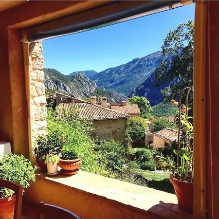 Du Jardin - Charme & Calme En Provence 3* Castellane