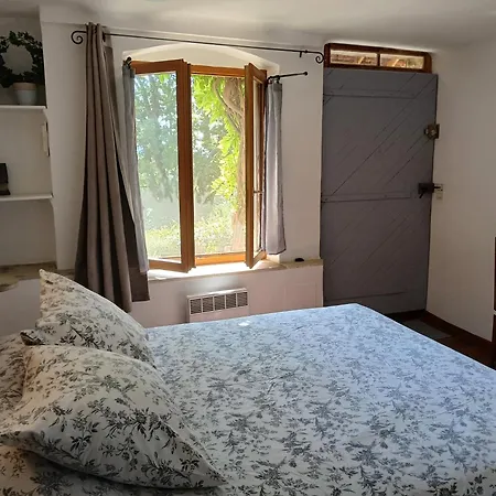 Maison d'hôtes D'hotes - Queen Bed, Gorges Du Verdon 3*